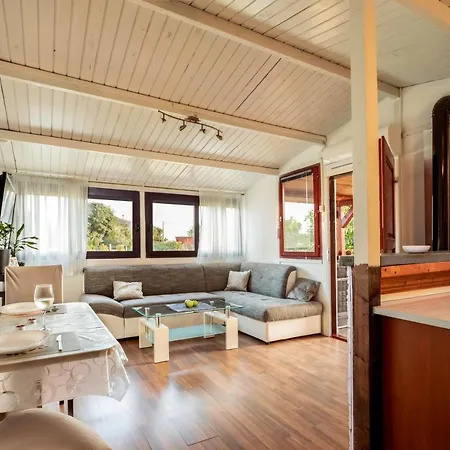 Tatil Evi Funny House