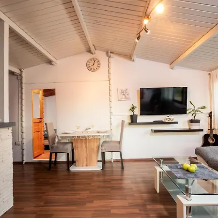 Funny House Dom wakacyjny Pula